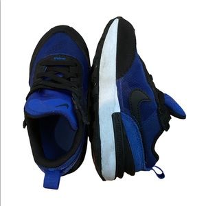 Used boy shoes size 8c